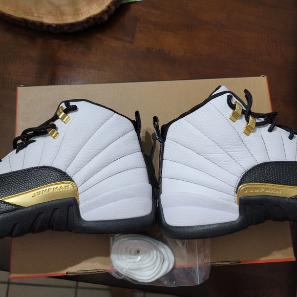 Jordan 12 royalty size 10 - Picture 1 of 5